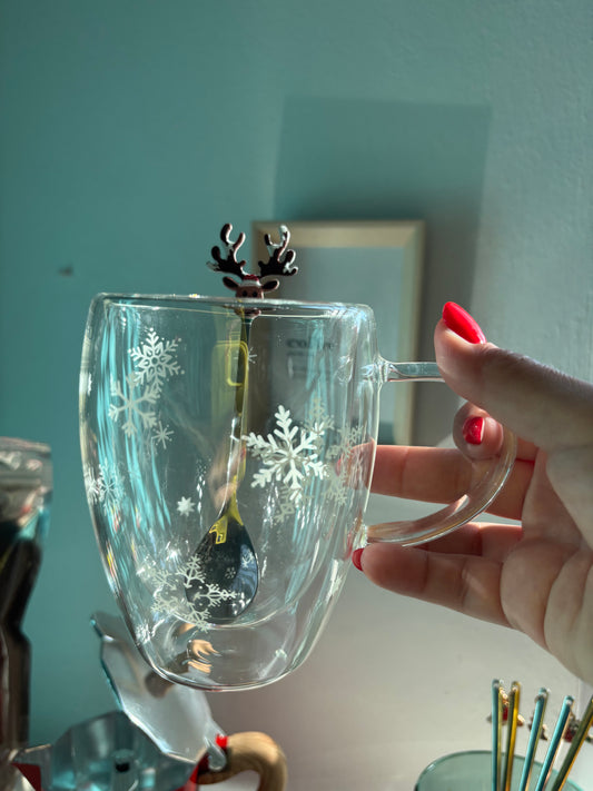 Taza transparente con copos de navidad